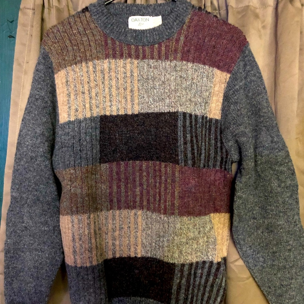 Awesome Wool “OAKTON LTD.” Comfortable Sweater for any occasion! LARGE!
